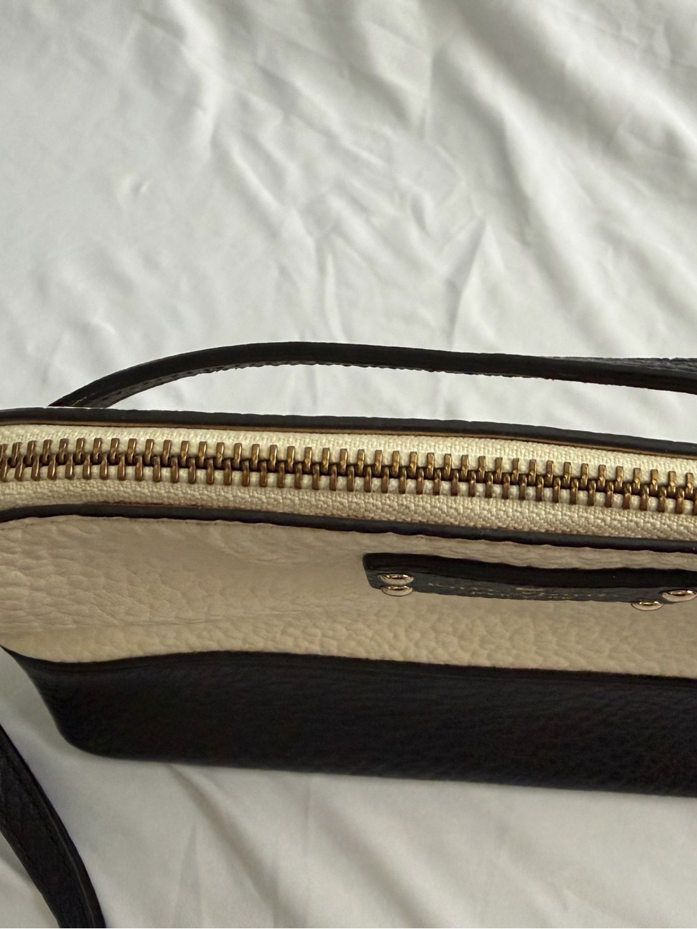 kate spade Black and Cream Two-Tone Shoulder Bag